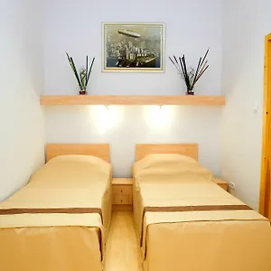 3* Гостевой дом Centrooms House